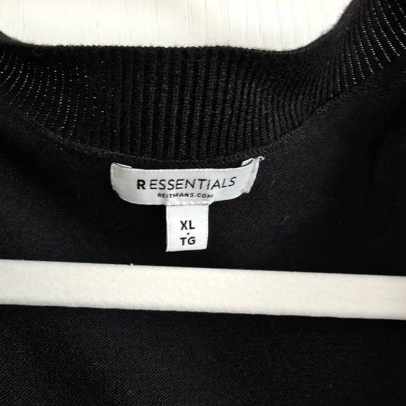 Reitmans Classic Black Women's Cardigan - Picture 2 of 6